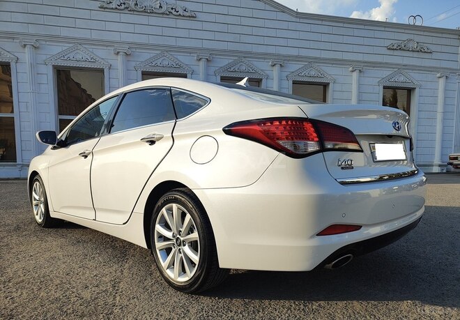 Hyundai i40 2013, 286,000 km - 1.7 l - Bakı