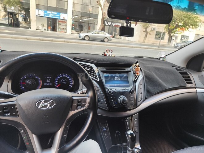 Hyundai i40 2013, 286,000 km - 1.7 l - Bakı