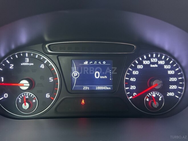 Kia Sorento-19