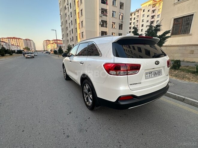 Kia Sorento-11