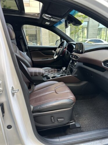 Hyundai Santa Fe-11