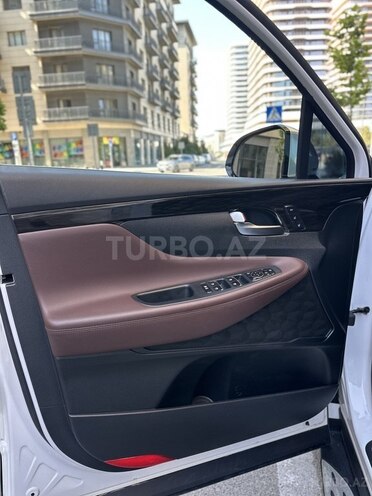 Hyundai Santa Fe-9