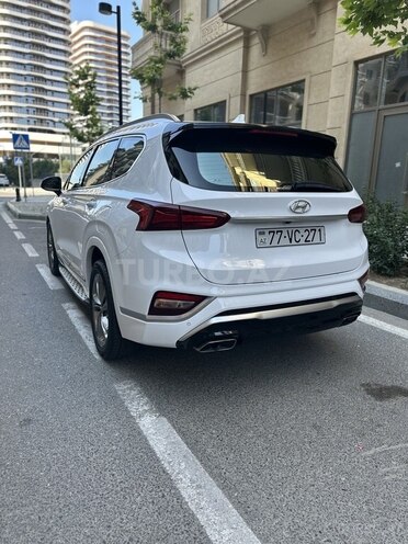 Hyundai Santa Fe-4
