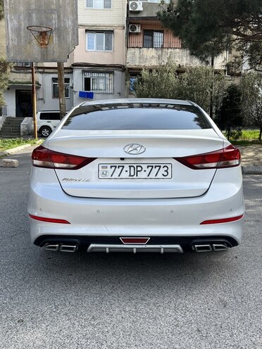 Hyundai Avante 2016, 111,000 km - 1.6 л - Bakı