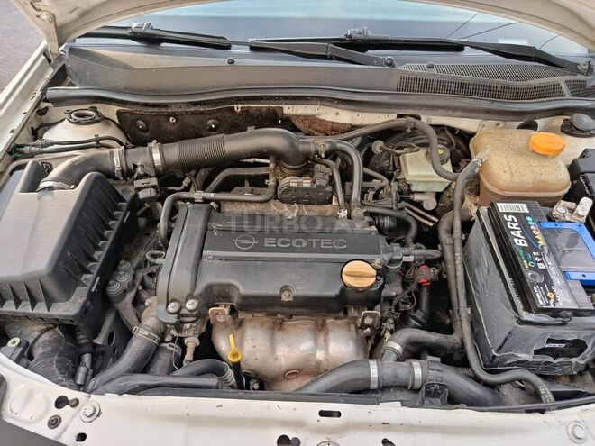 Opel Astra 2009, 402,336 km - 1.4 l - Zaqatala