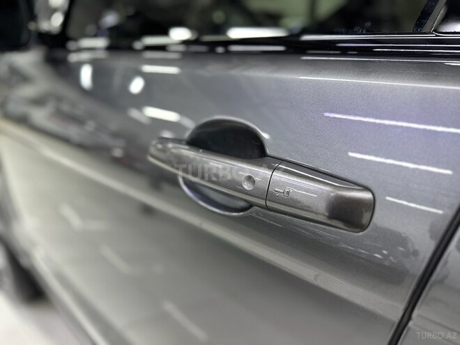 Land Rover RR Evoque-15