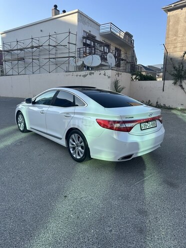 Hyundai Grandeur 2012, 330,000 km - 2.4 л - Bakı