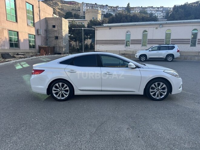 Hyundai Grandeur 2012, 330,000 km - 2.4 л - Bakı
