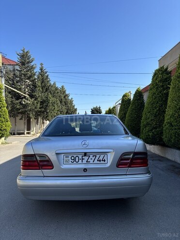 Mercedes E 240 1998, 441,000 km - 2.4 l - Bakı