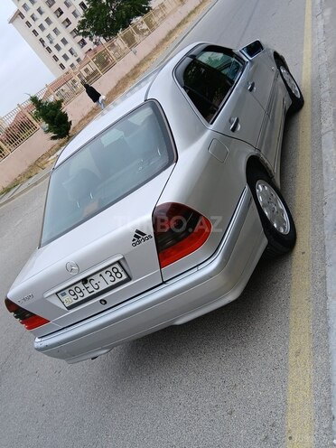Mercedes C 180 1999, 125,000 km - 1.8 л - Bakı