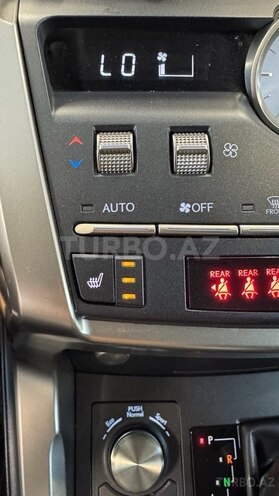 Lexus NX 200-17
