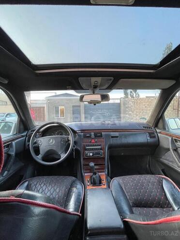 Mercedes E 300 d 1996, 245,000 km - 3.0 l - Bakı