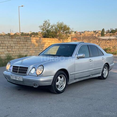 Mercedes E 300 d 1996, 245,000 km - 3.0 l - Bakı