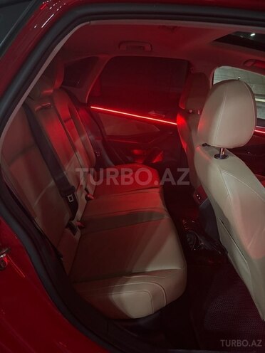 Volkswagen Jetta 2019, 105,000 km - 1.4 l - Bakı
