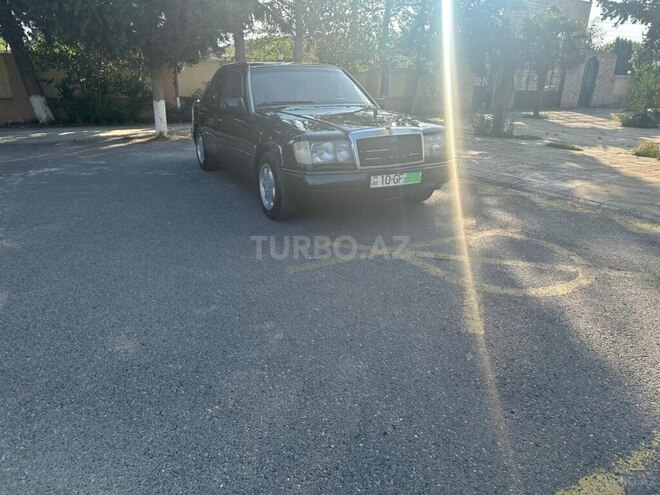 Mercedes E 220 d 1990, 235,487 km - 2.2 l - İmişli