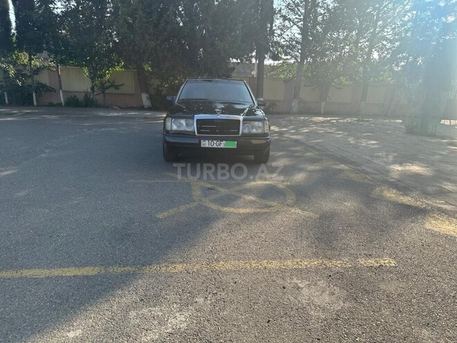 Mercedes E 220 d 1990, 235,487 km - 2.2 l - İmişli