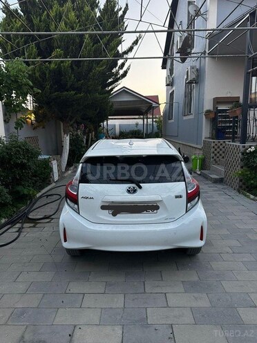 Toyota Aqua 2017, 88,000 km - 1.5 l - Bakı
