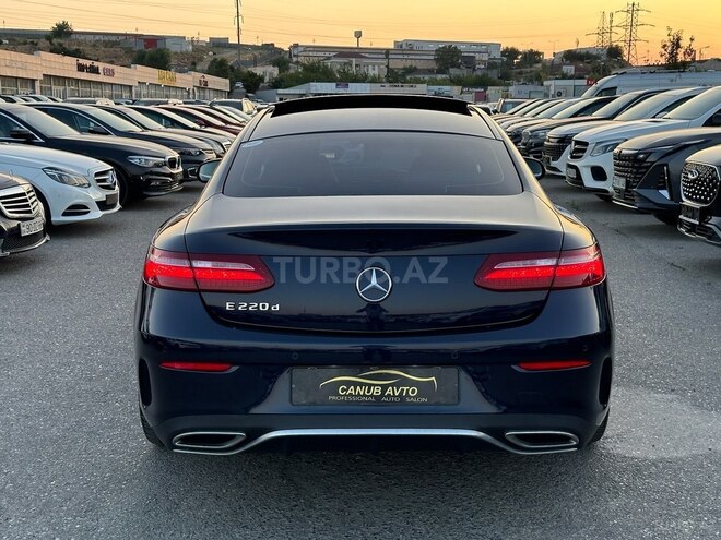 Mercedes E 220 d-12