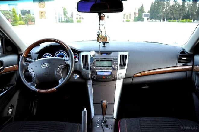 Hyundai Sonata 2009, 222,000 km - 2.0 л - Saatlı