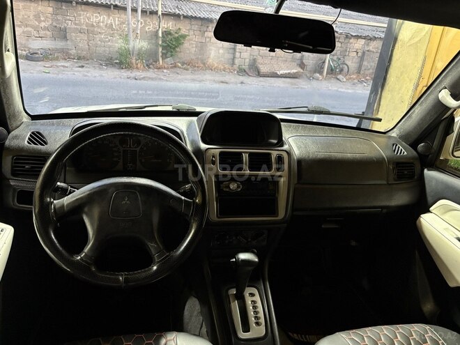 Mitsubishi Pajero io 1999, 251,400 km - 1.8 l - Bakı
