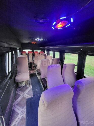 Mercedes Sprinter 412 1995, 495,816 km - 2.9 l - Qazax