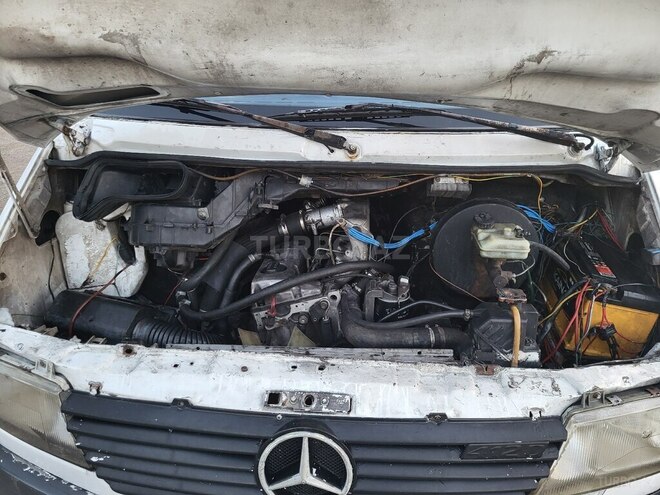 Mercedes Sprinter 412 1995, 495,816 km - 2.9 l - Qazax