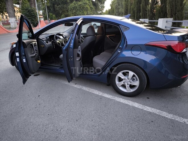 Hyundai Elantra 2015, 200,000 km - 1.8 l - Bərdə
