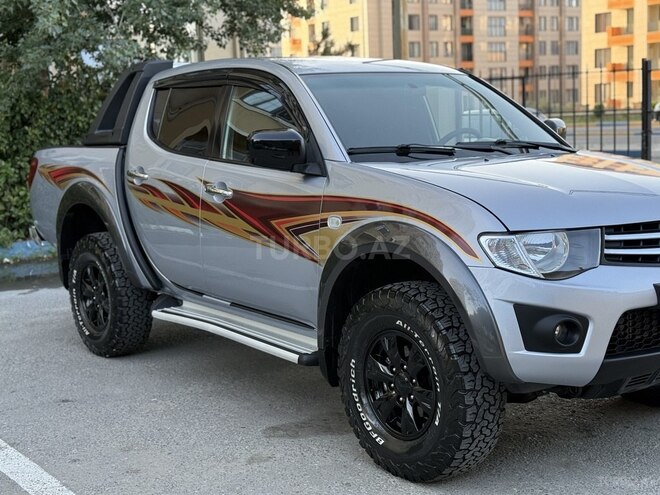 Mitsubishi L200 2011, 187,215 km - 2.5 l - Bakı