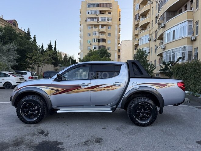 Mitsubishi L200 2011, 187,215 km - 2.5 l - Bakı