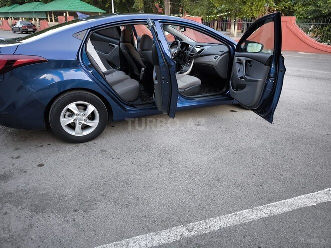 Hyundai Elantra 2015, 200,000 km - 1.8 l - Bərdə