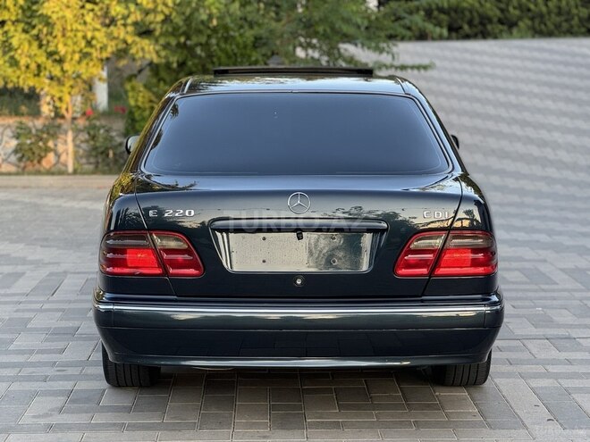 Mercedes E 220 d 2000, 316,000 km - 2.2 l - Saatlı
