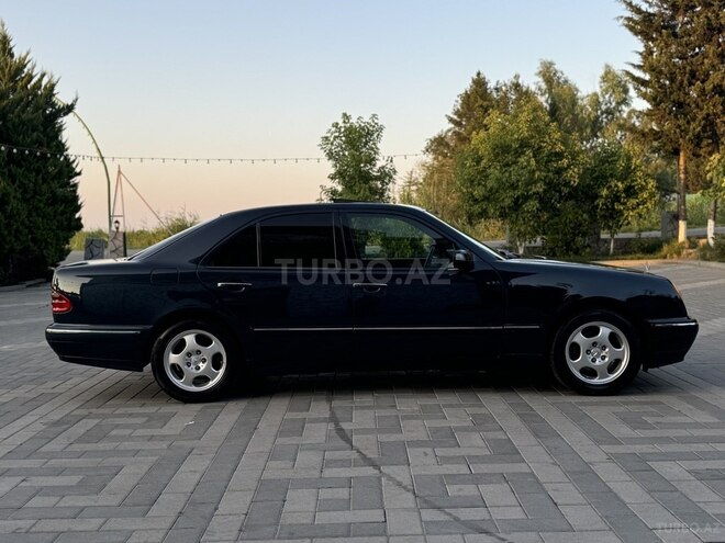 Mercedes E 220 d 2000, 316,000 km - 2.2 l - Saatlı