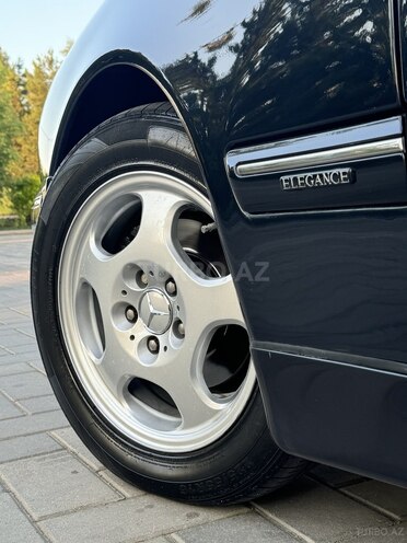 Mercedes E 220 d 2000, 316,000 km - 2.2 l - Saatlı