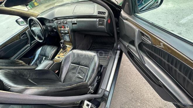 Mercedes E 240 2001, 438,000 km - 2.4 l - Şirvan
