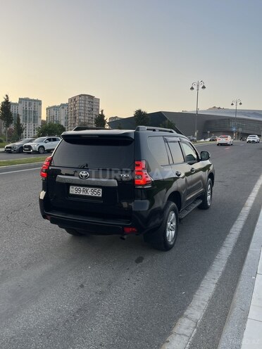 Toyota Land Cruiser Prado-3