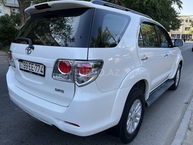 Toyota Fortuner-9