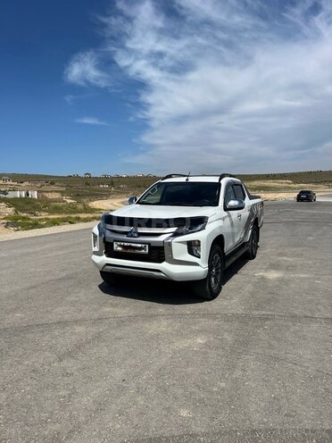 Mitsubishi L200 2023, 46,000 km - 2.4 l - Bakı