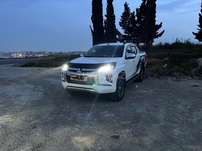 Mitsubishi L200 2023, 46,000 km - 2.4 l - Bakı