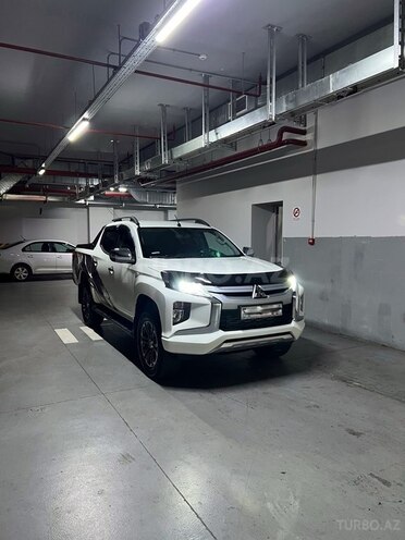 Mitsubishi L200 2023, 46,000 km - 2.4 l - Bakı