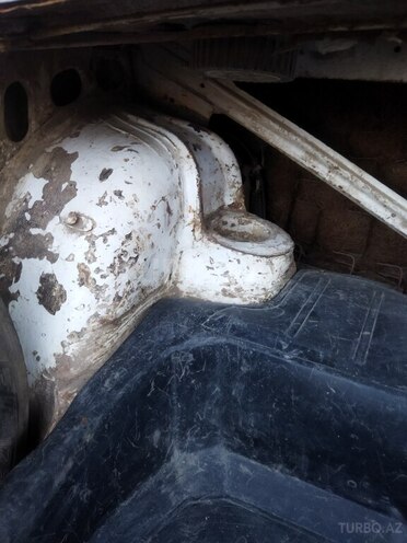 LADA (VAZ) 2107 1998, 88,741 km - 1.6 l - Salyan