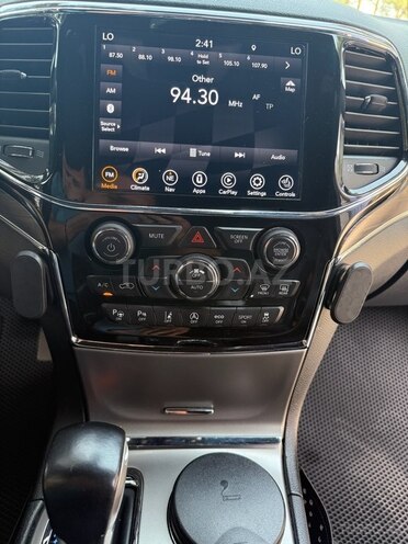 Jeep Grand Cherokee-14