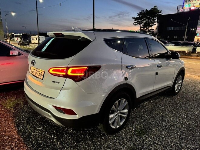 Hyundai Santa Fe-5