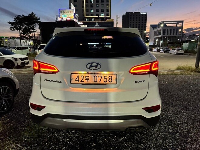 Hyundai Santa Fe-4