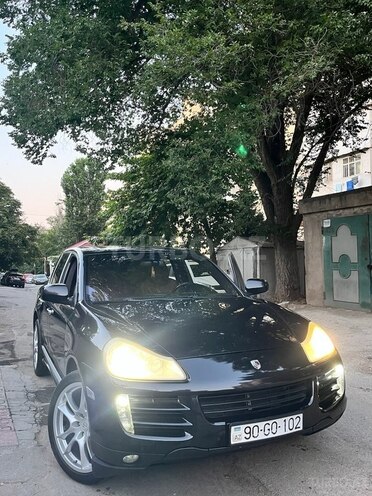 Porsche Cayenne-3