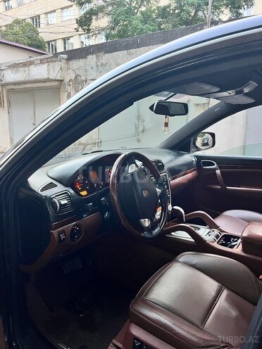 Porsche Cayenne-9