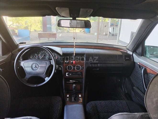 Mercedes C 220 d 1994, 664,850 km - 2.2 l - Tovuz