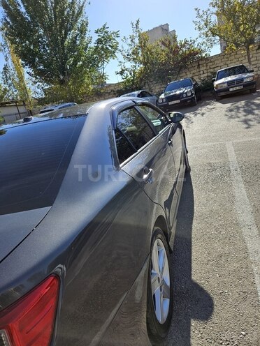 Toyota Camry-15