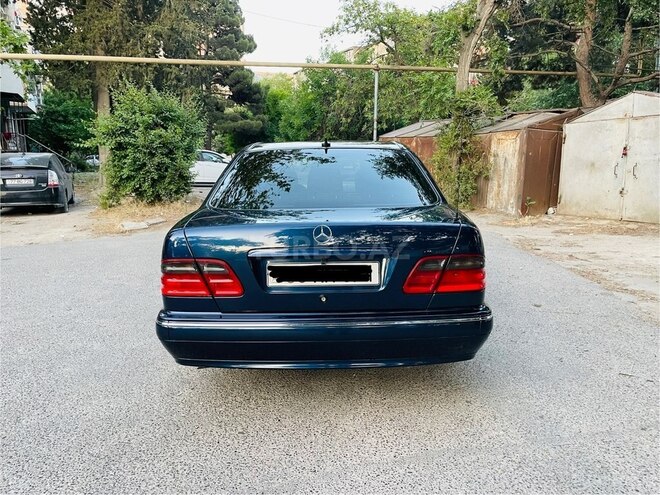 Mercedes E 240 2000, 238,562 km - 2.4 l - Bakı
