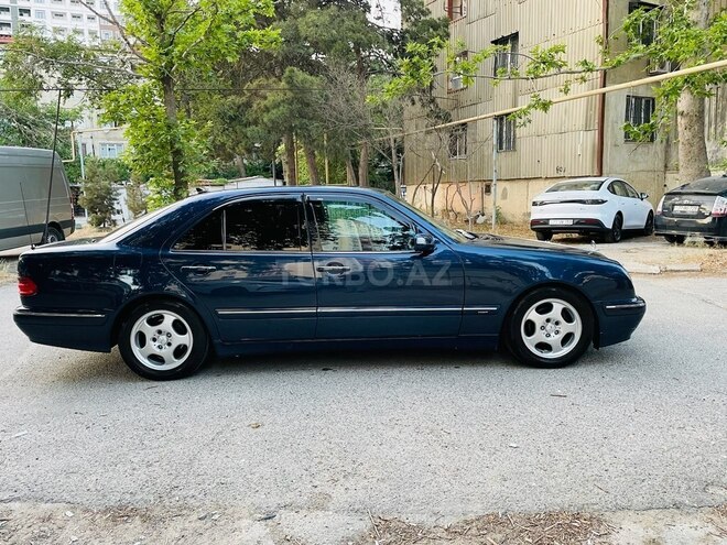 Mercedes E 240 2000, 238,562 km - 2.4 l - Bakı