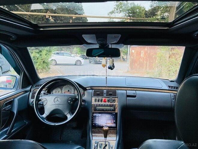Mercedes E 240 2000, 238,562 km - 2.4 l - Bakı
